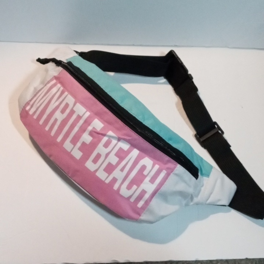 Myrtle Beach Fanny Pac Pink White Aqua  Preowned like new